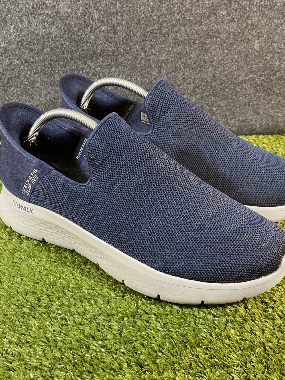 Skechers Navy Slip-On GOwalk Lightweight Men's Loafers Size 10.5 Walking comfort